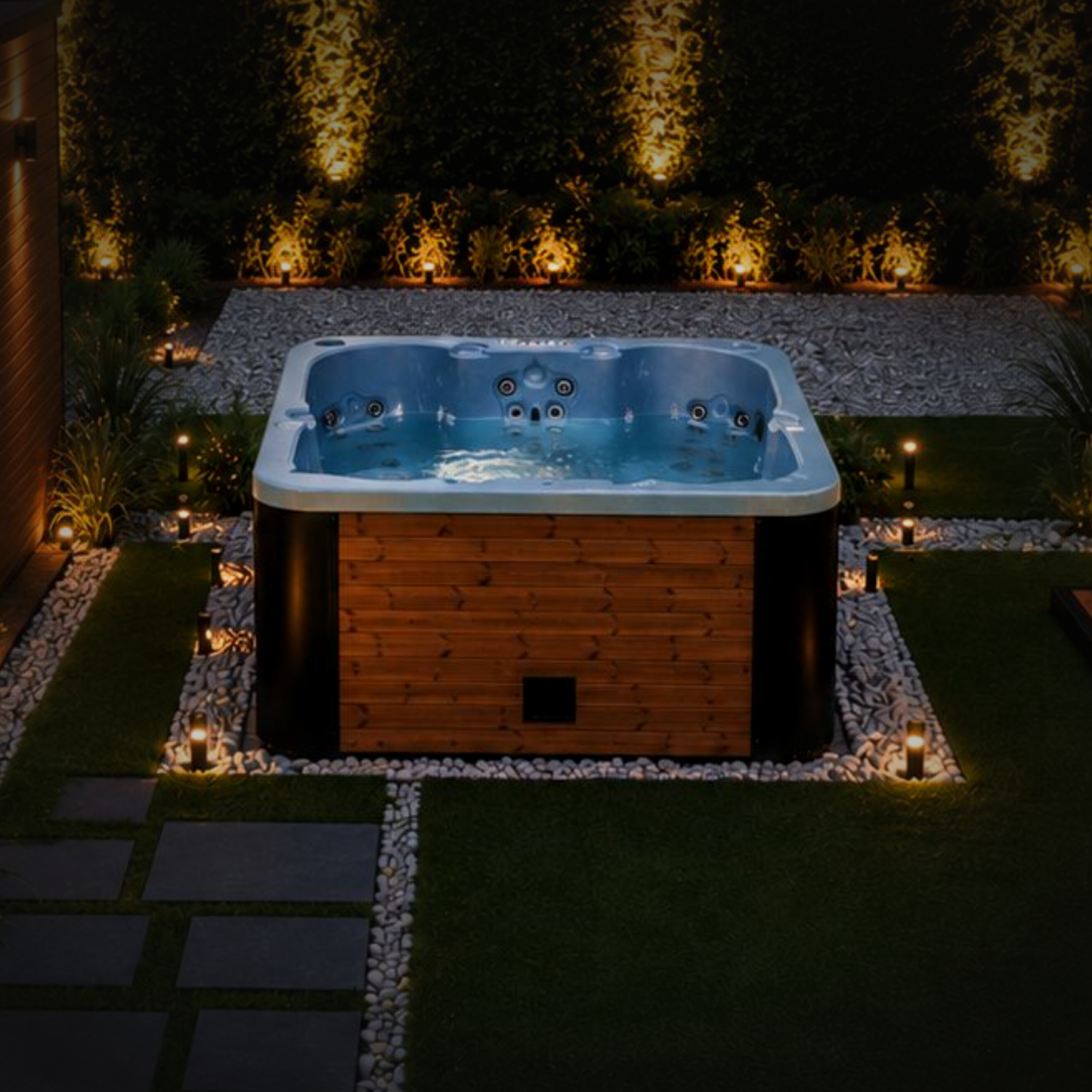 Quadro Max 245 – Großer eckiger Hot Tub mit Luxus-Liegefläche (1.900 l)